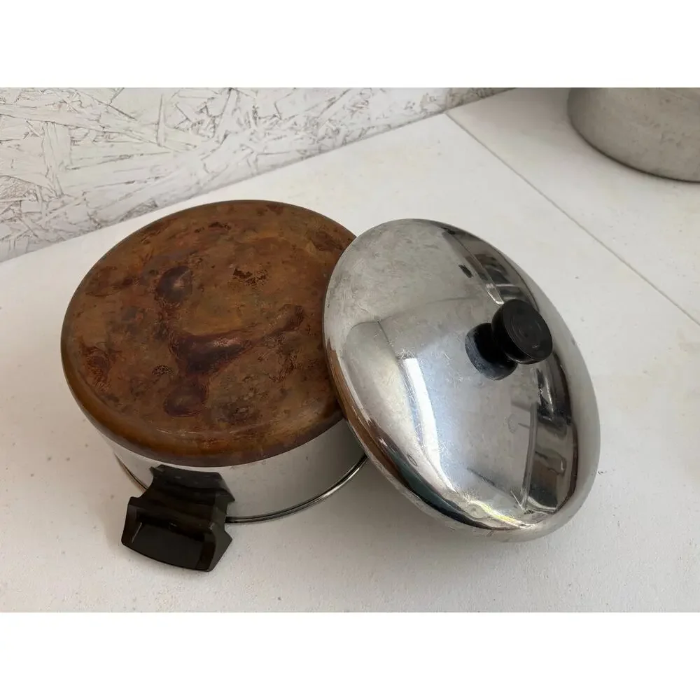 Vintage Revere Ware 1801 copper clad bottom 4 1/2 qt stock pot and lid